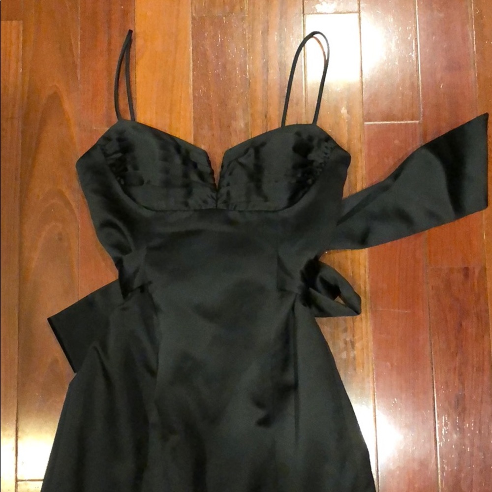 Black Satin gown Laundry by Shelli Segal A-line 6